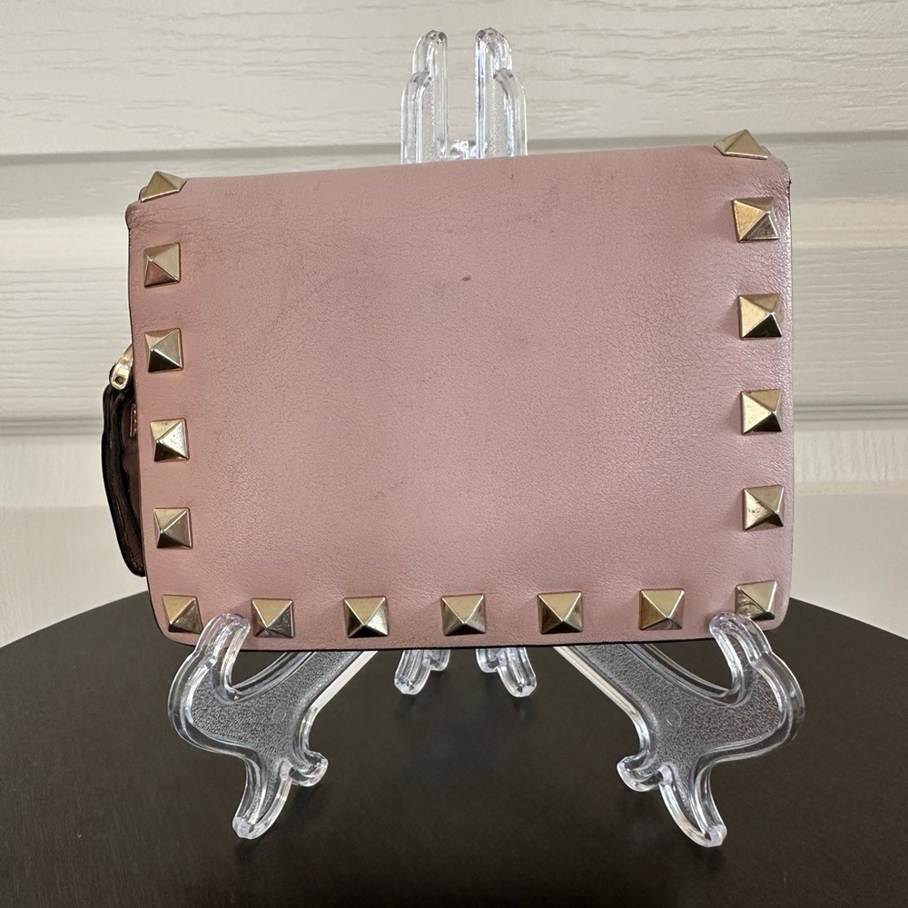 Valentino Small Rockstud Calfskin Wallet. Nude with studs - Authentic